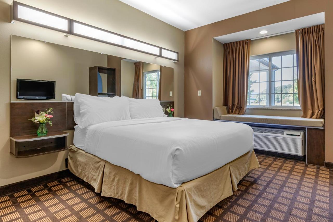 Microtel Inn & Suites Dillsboro/Sylva Exteriör bild