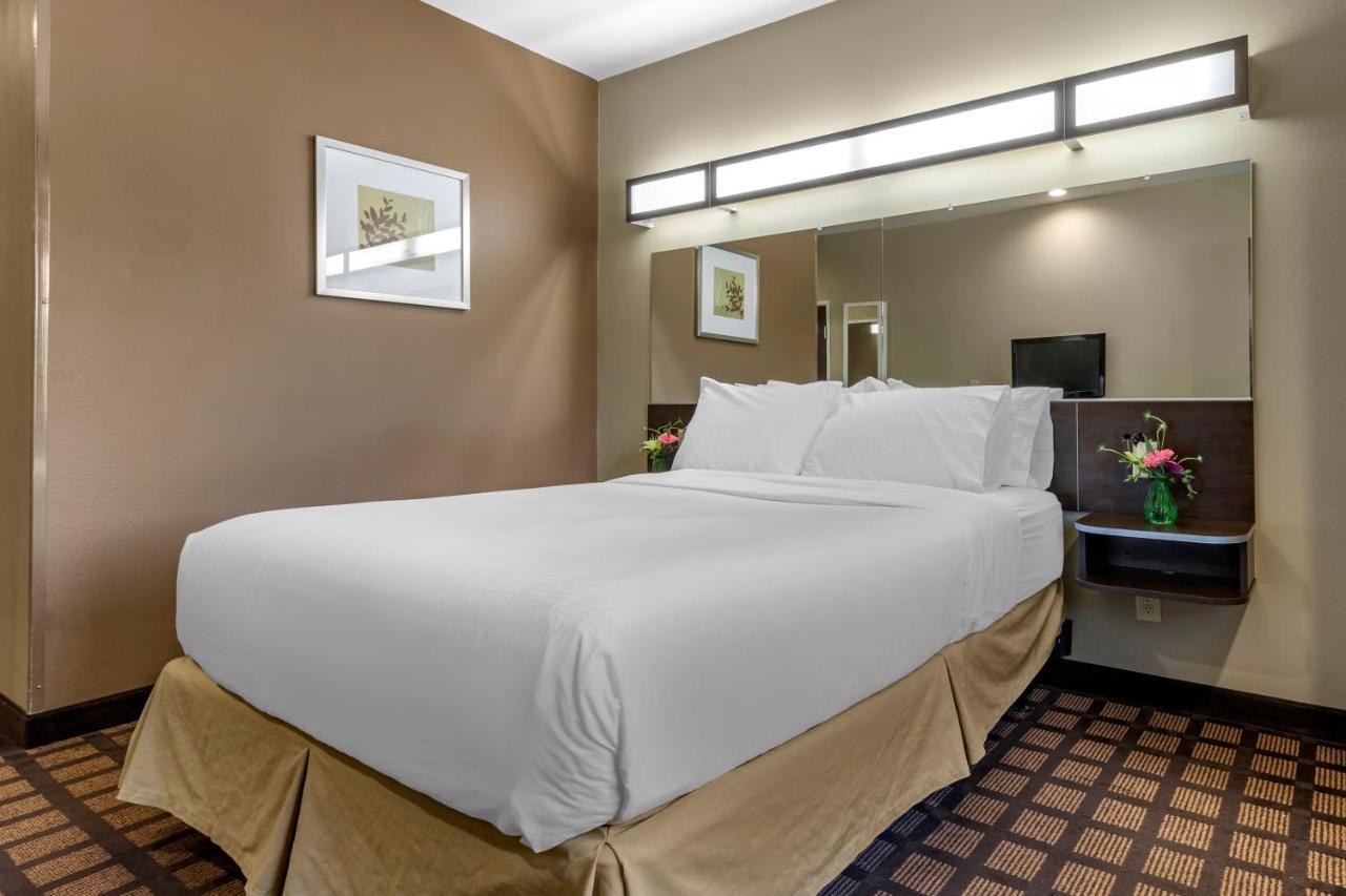 Microtel Inn & Suites Dillsboro/Sylva Exteriör bild