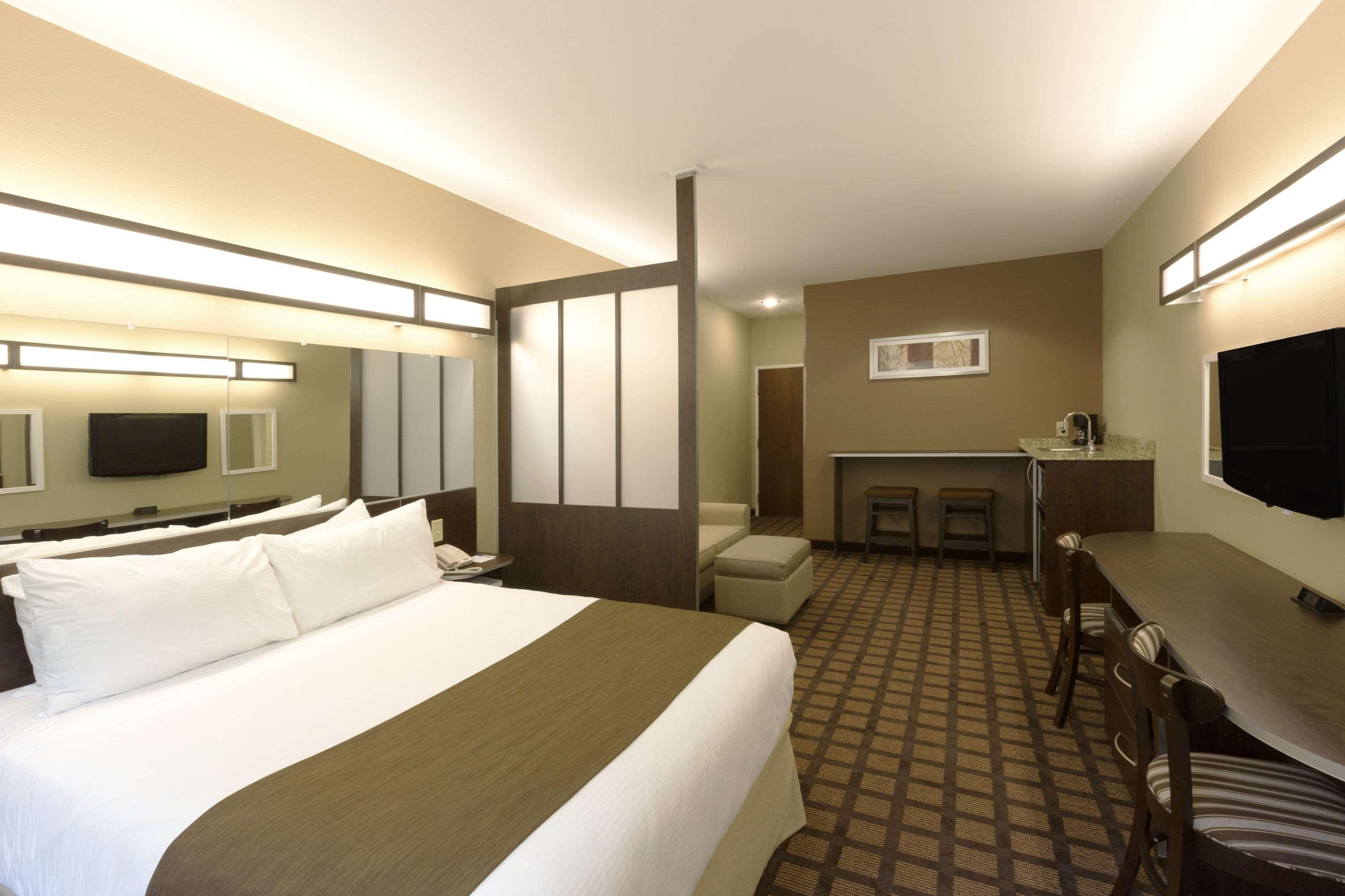 Microtel Inn & Suites Dillsboro/Sylva Exteriör bild