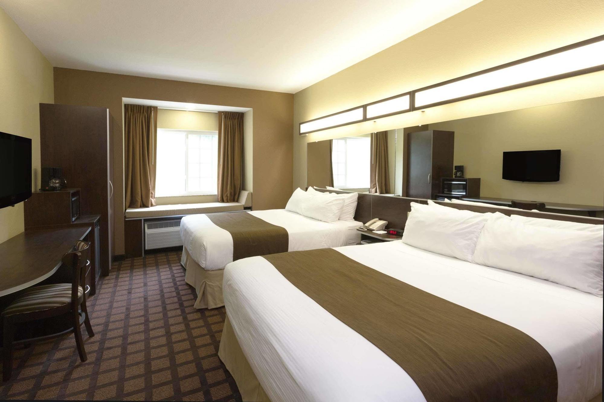Microtel Inn & Suites Dillsboro/Sylva Exteriör bild